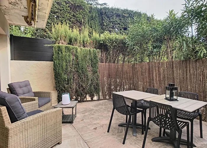 Belles Prestations, Proche Plages, Piscine 232L Py