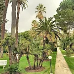 Belles Prestations, Proche Plages, Piscine 232L Py
